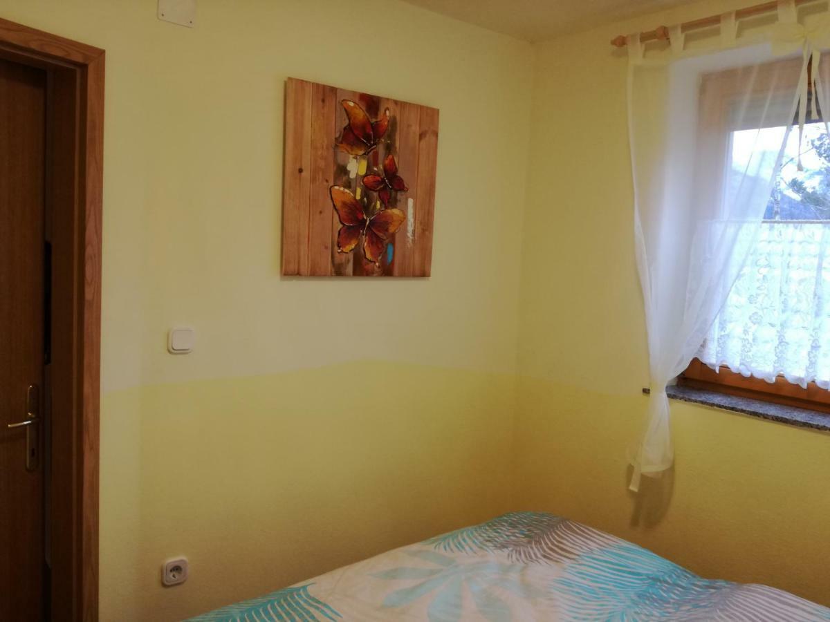 Apartma Marjetica Blejska Dobrava Bagian luar foto