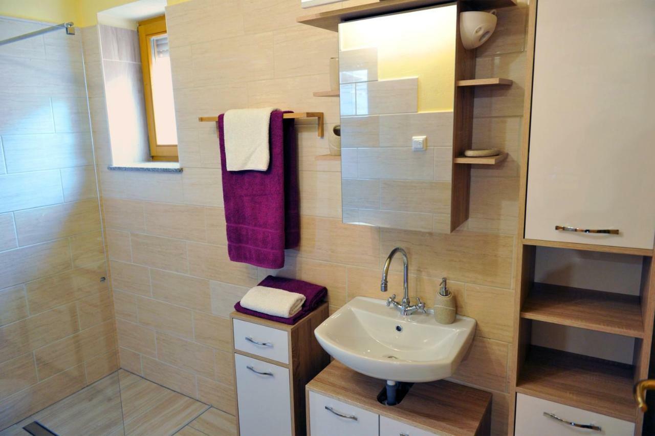 Apartma Marjetica Blejska Dobrava Bagian luar foto