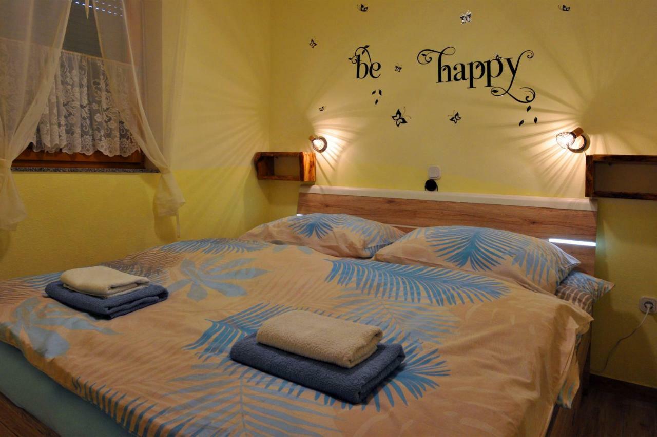 Apartma Marjetica Blejska Dobrava Bagian luar foto